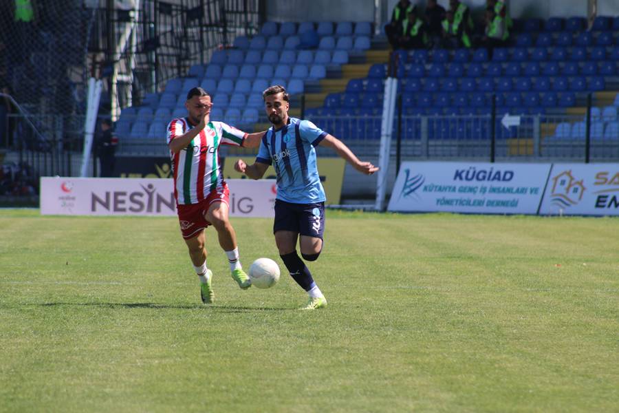 Belediye Kütahyaspor Evinde Kazandı, Ikinciliğe Yükseldi (1)