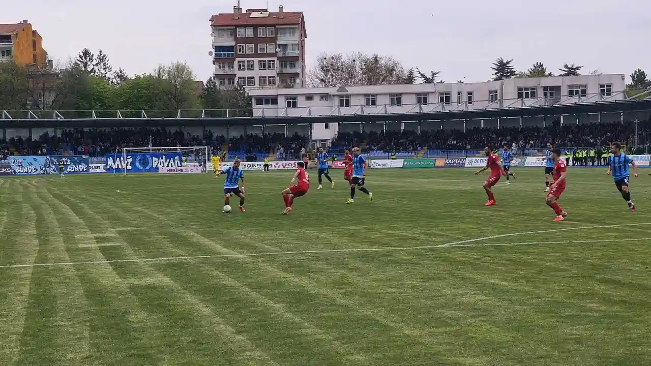 Belediye Kütahyaspor Ilk Yarıyı Önde Kapattı3