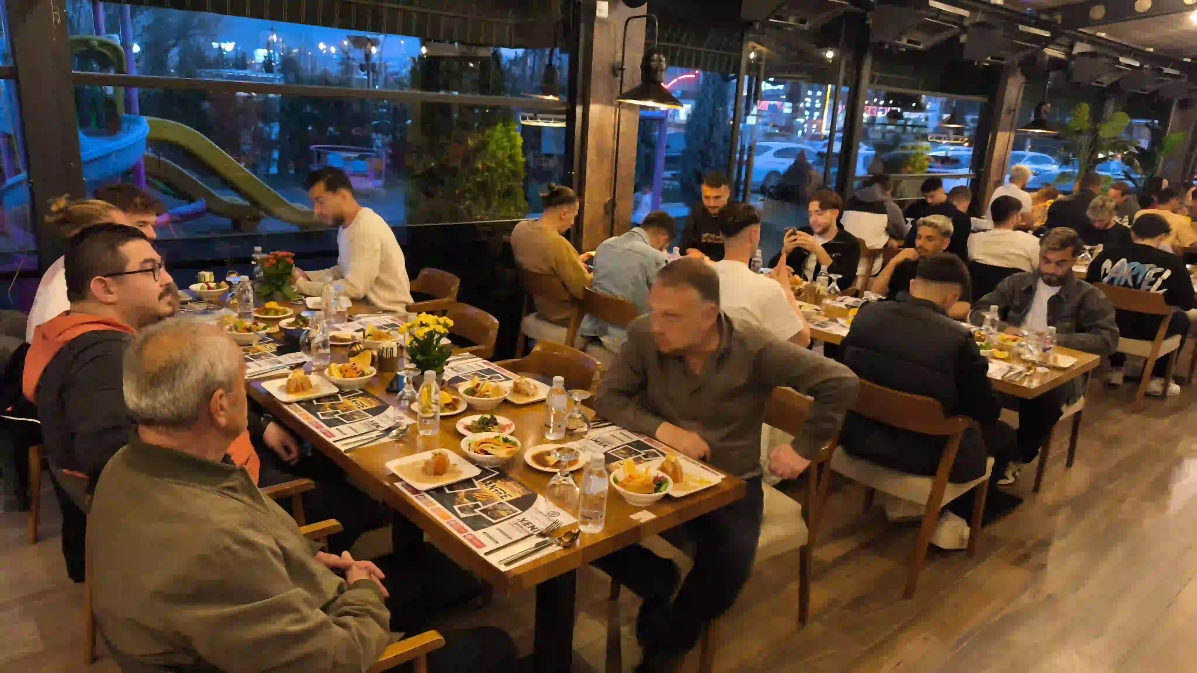 Belediye Kütahyaspor Zorlu Maç Öncesi Moral Yemeğinde Buluştu 2