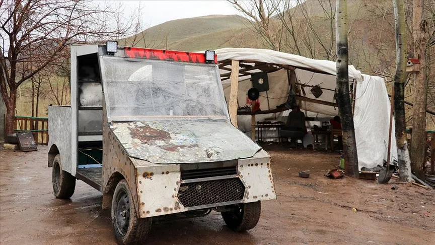 Elektrikli Araçları Atık Malzemelerle Yapan Genç Başarıya Imza Attı2