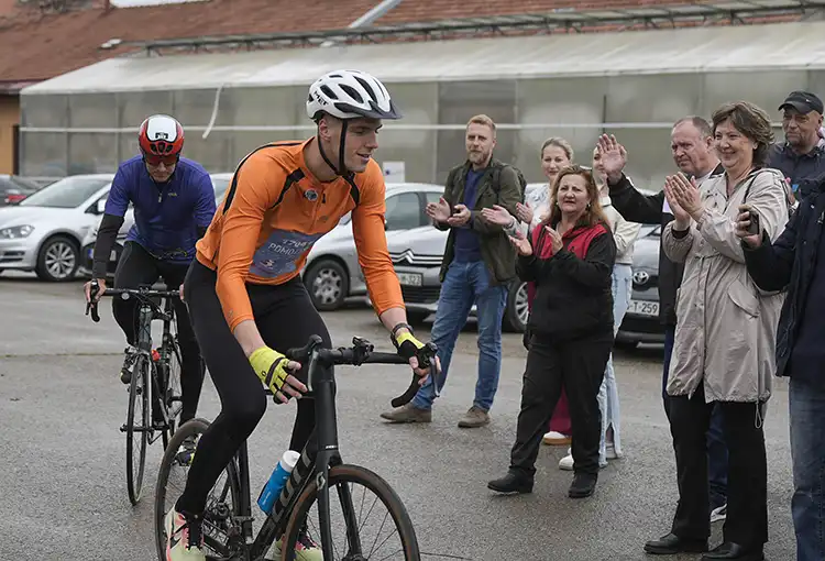 Genç Sporcu, Kanser Hastası Için İstanbul'a Ulaşmak Üzere 1200 Kilometre Koşacak
