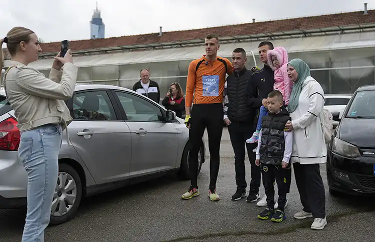 Genç Sporcu, Kanser Hastası Için İstanbul'a Ulaşmak Üzere 1200 Kilometre Koşacak1