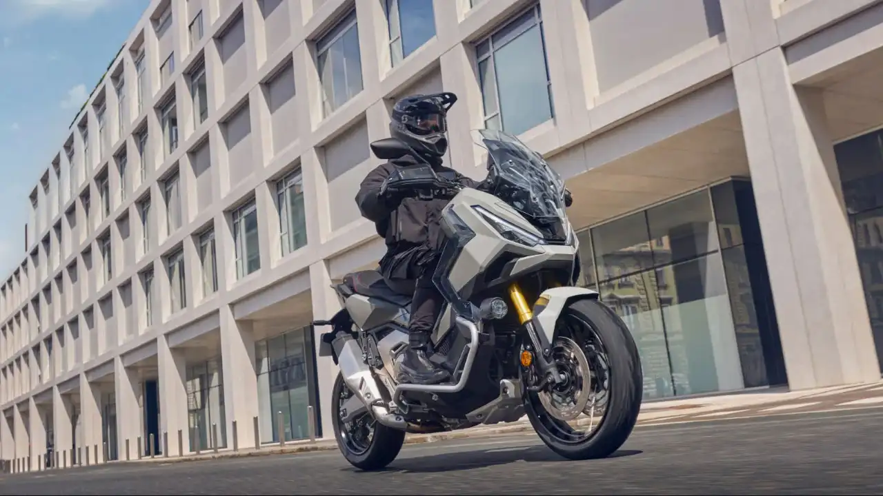 Honda'nın Yenilenen 3 Motosiklet Modeli Türkiye'de Satışta2