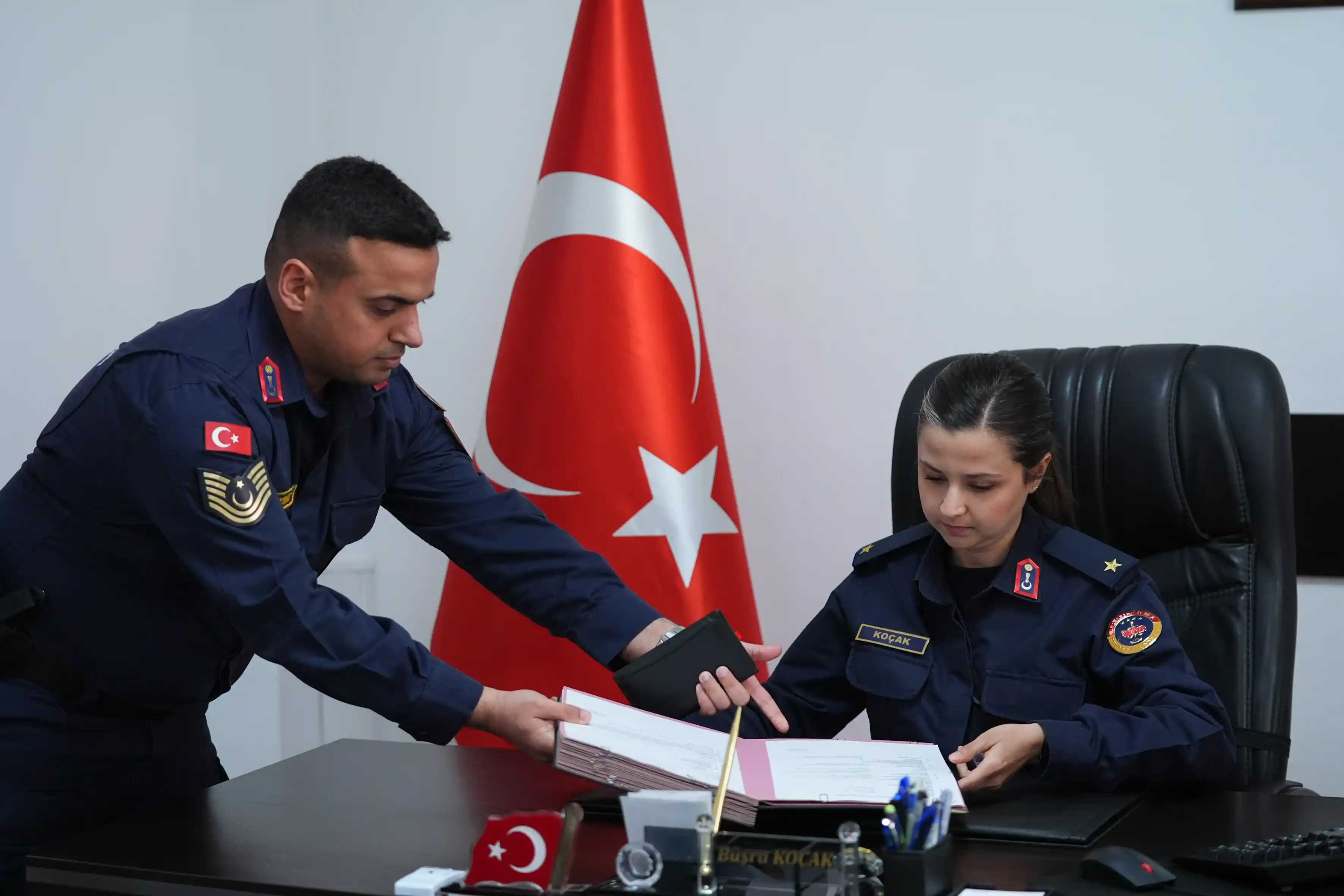 İzmir'in Güvenliğini Kadın Komutan Sağlıyor (2)