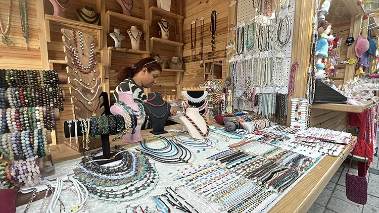 Kadın Girişimciler, El Emeği Ürünleriyle Ekonomiye Katkı Sunuyor (3)