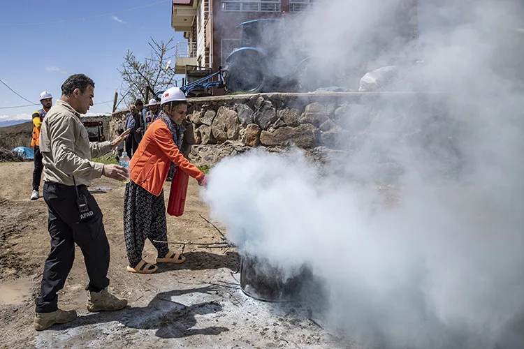 Köylerde Afet Bilinci Için Uygulamalı Eğitimler1