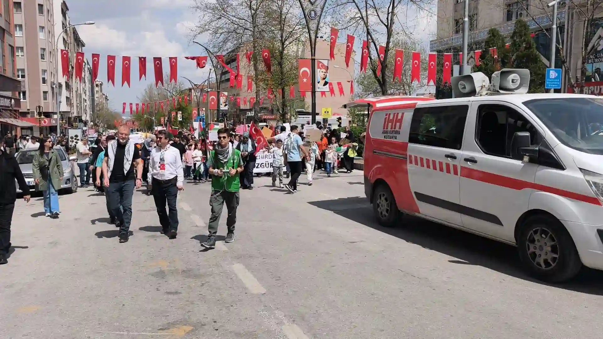 Kütahya’da 23 Nisan’da Çocuklar Filistin Için Yürüdü 3