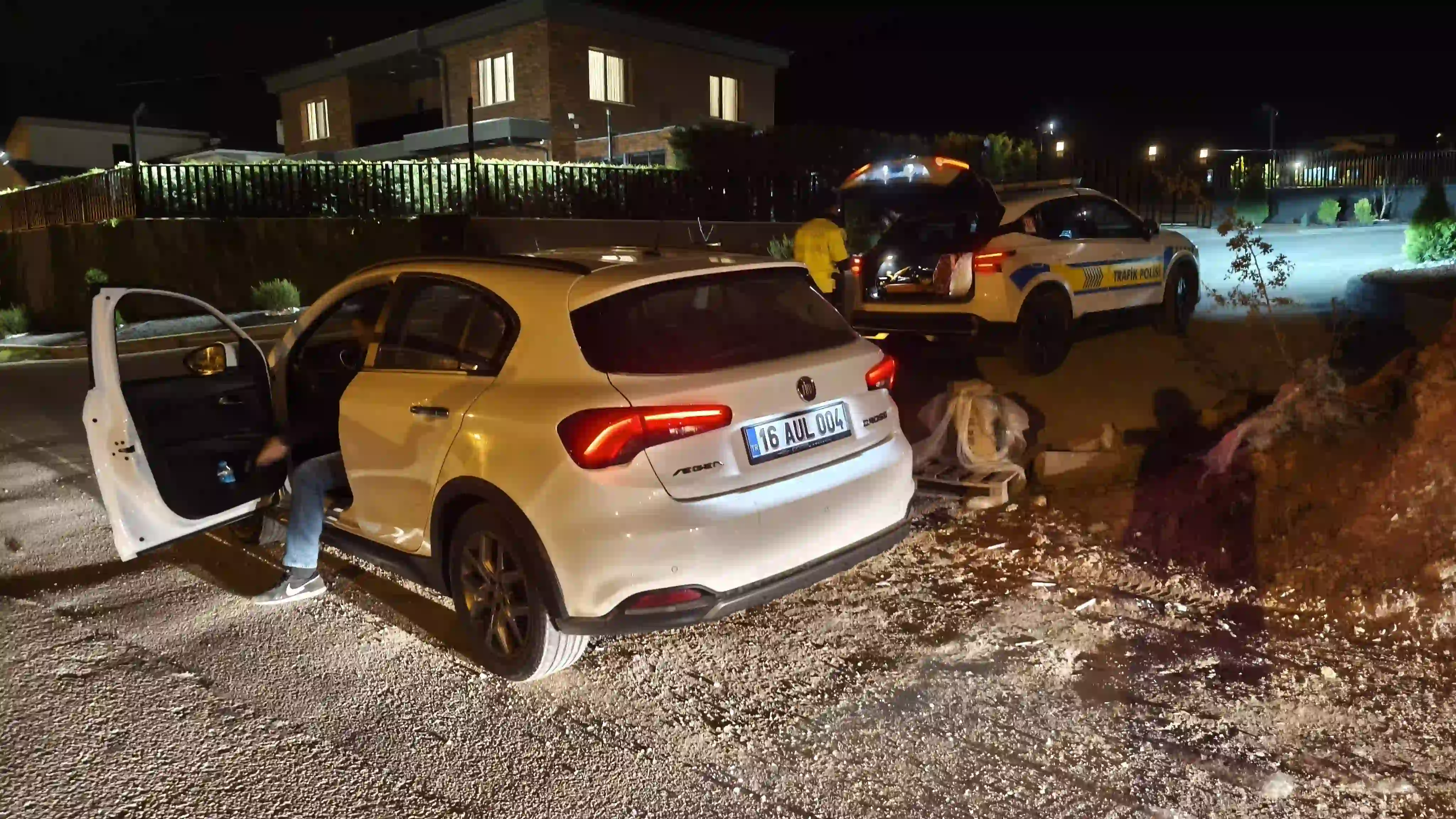 Kütahya’da Alkollü Olarak Araç Kullandılar, Ehliyetlerine El Konuldu 3