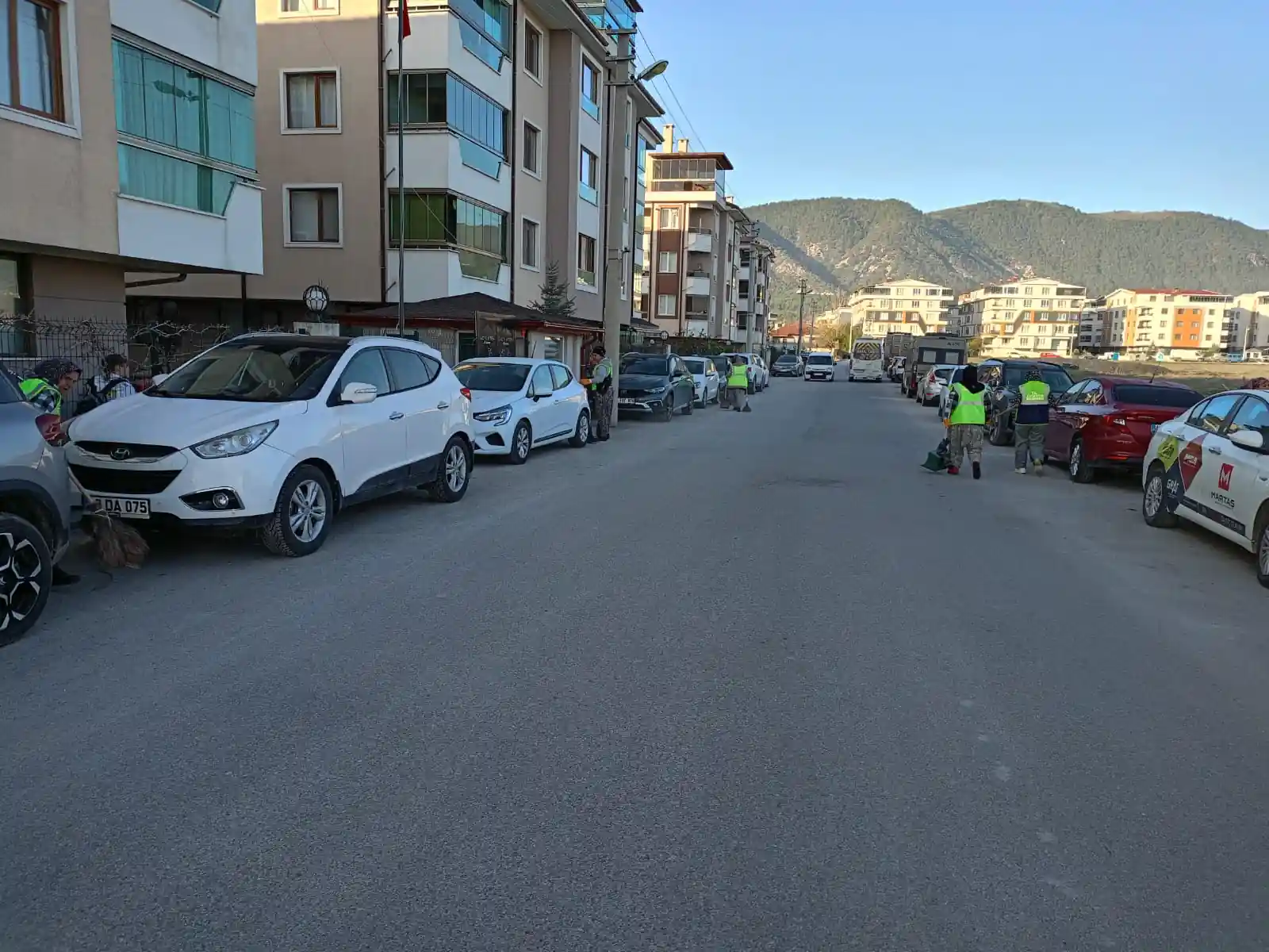 Kütahya’da Bahçelievler Mahallesi’nde Temizlik Sürüyor 1