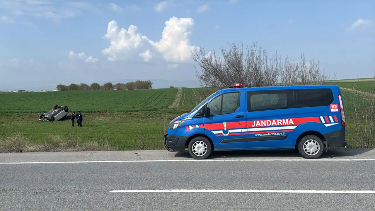 Kütahya'da Takla Atan Otomobilin Sürücüsü Öldü2