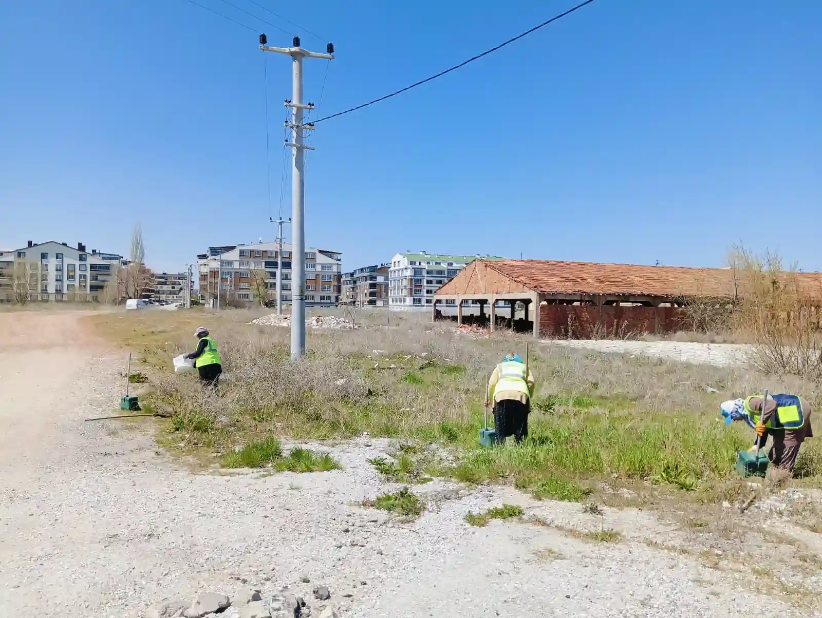 Kütahya’da Temizlik Ekipleri Bahçelievler Mahallesi’nde1