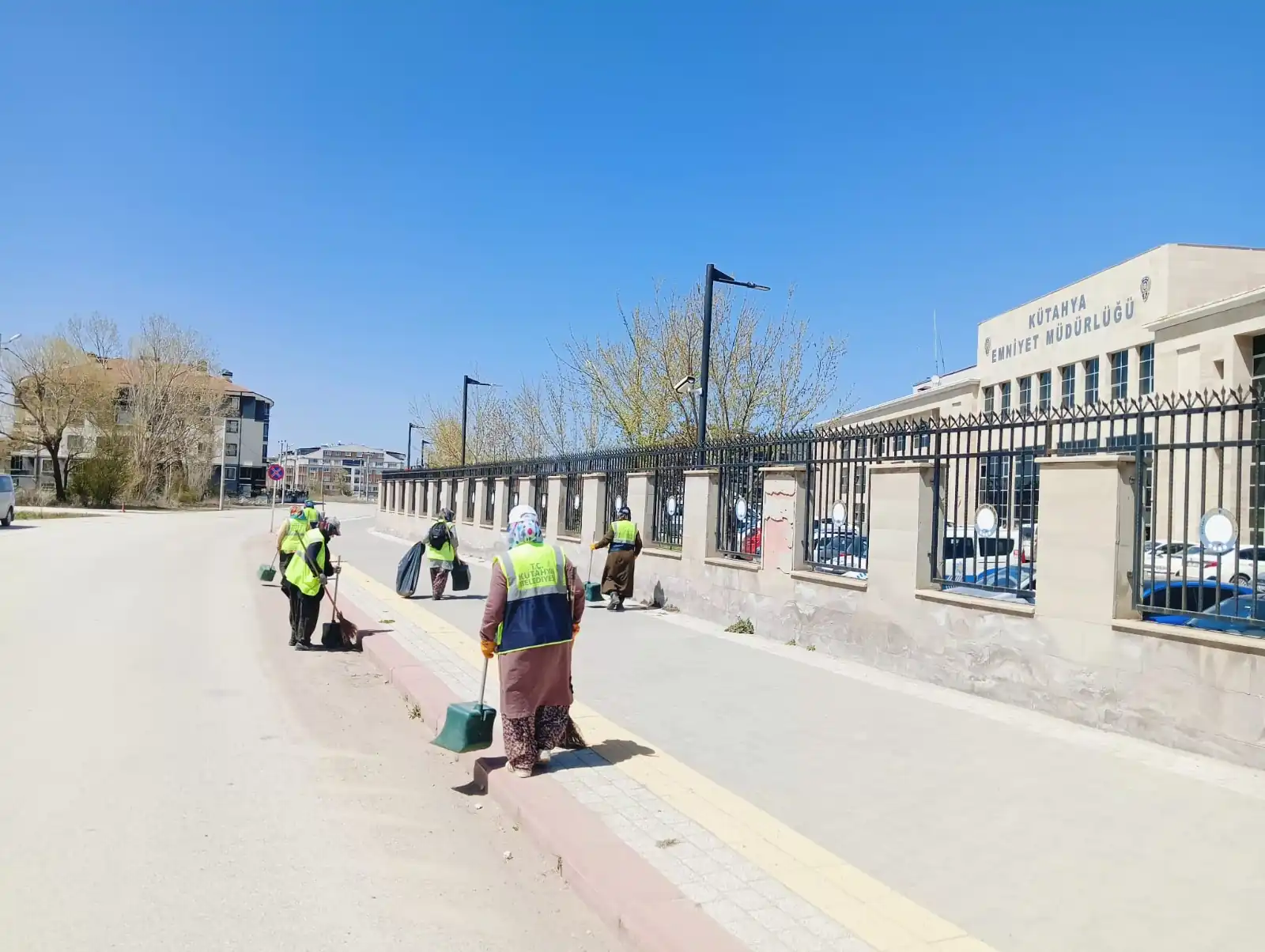 Kütahya’da Temizlik Ekipleri Bahçelievler Mahallesi’nde2