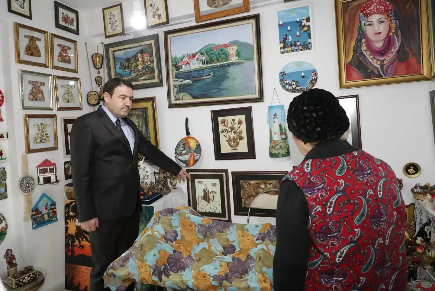 Vali Musa Işın, Kütahya Kent Konseyi Kültür Ve Sanat Merkezi’ni Ziyaret Etti (3)