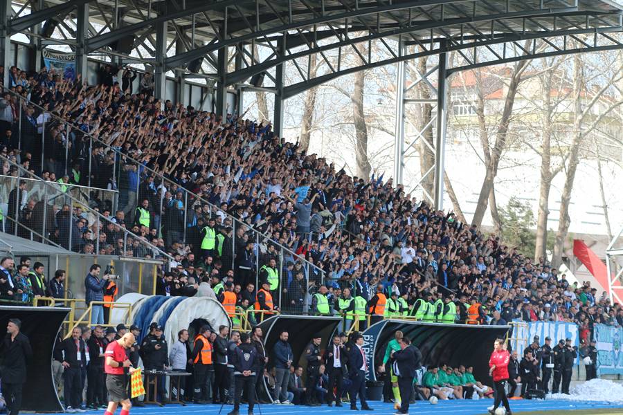 Vatandaşlar, Belediye Kütahyaspor Maçına Gidecek Mi (4)