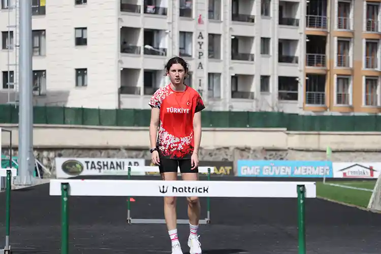 15 Yaşındaki Atletin Eyof Hayali1