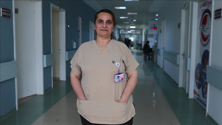 30 Yıldır Hemşirelik Yapan Nezaket Azizoğlu’nun Hikayesi
