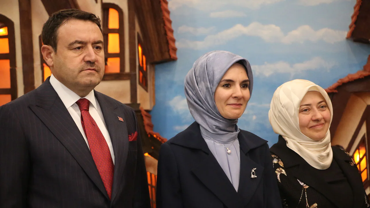 Bakan Göktaş, Kütahya Valisi Işın Ile Bir Araya Geldi 3