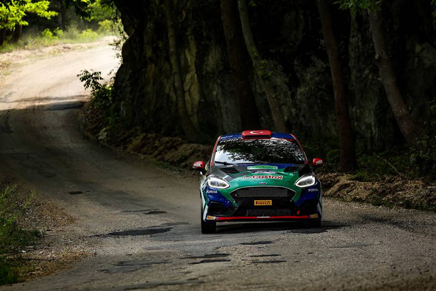 Castrol Ford Team Türkiye, Yeşil Bursa Rallisi’nde Sınıf 3’Te Zirveye Çıktı (2)