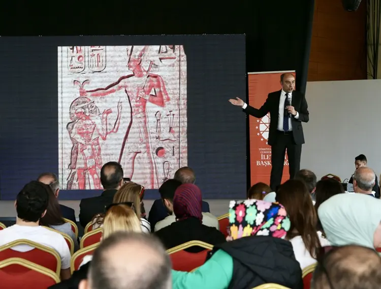 Dezenformasyonla Mücadelede Yapay Zeka Ve Eğitim Hamlesi1