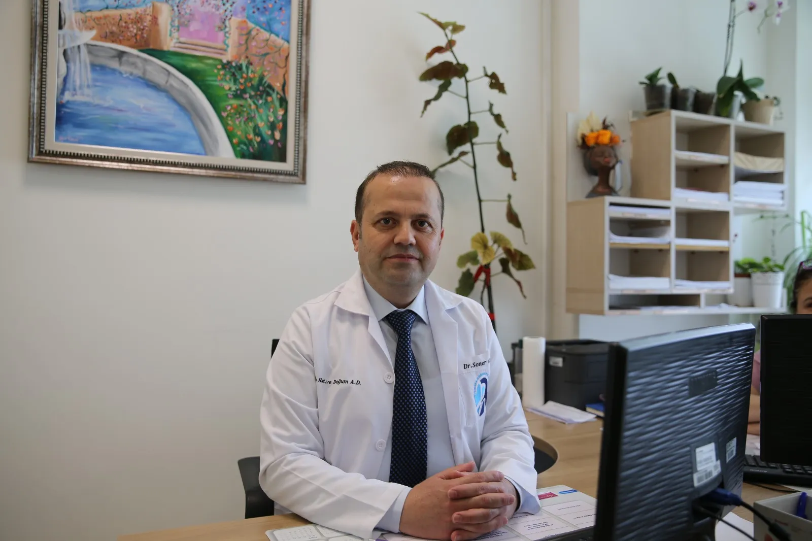 Diyet Yaptı, Karnı Inmeyince Hastaneye Gitt (3)