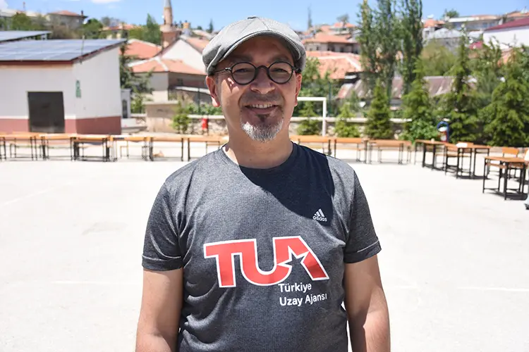 Fen Öğretmeni Köy Okullarında Astronomi Sevdiriyor1