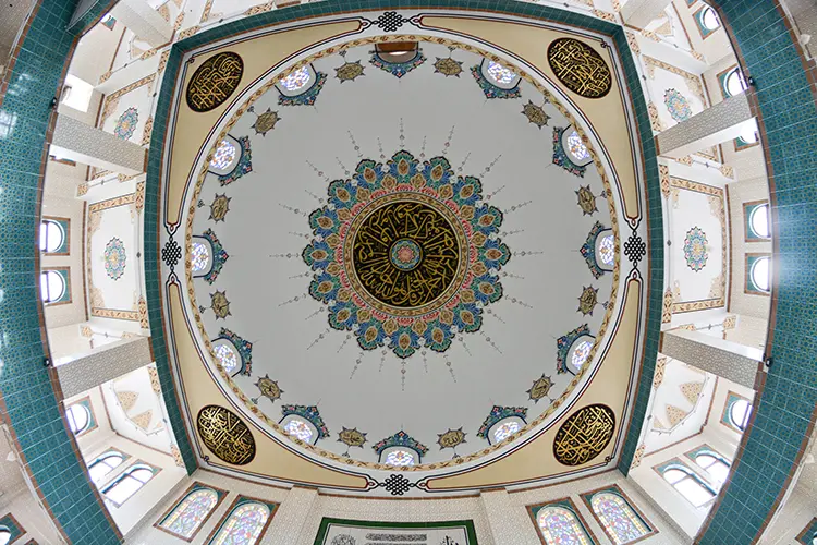 Geleneksel Motiflerle Bezeli Camiler Sanatla Bütünleşiyor (6)