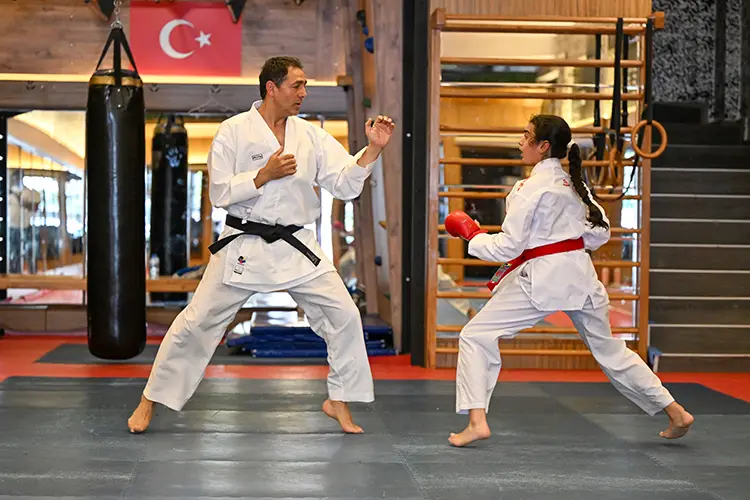 Karateye Filmlerle Başlayıp Balkan Şampiyonu Olmak Istiyor1