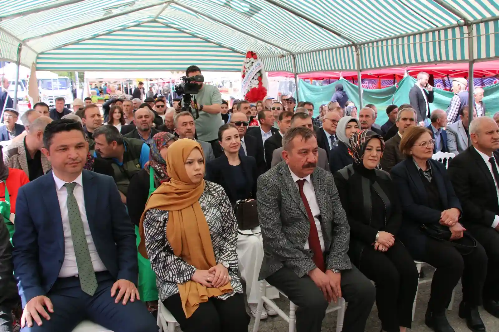 Kütahya 15. Tarım, Hayvancılık, Seracılık Ve Süt Endüstrisi Fuarı 250’Ye Yakın Marka Temsilcisi Ve 125’I Aşkın Firmanın Katılımıyla Başladı.