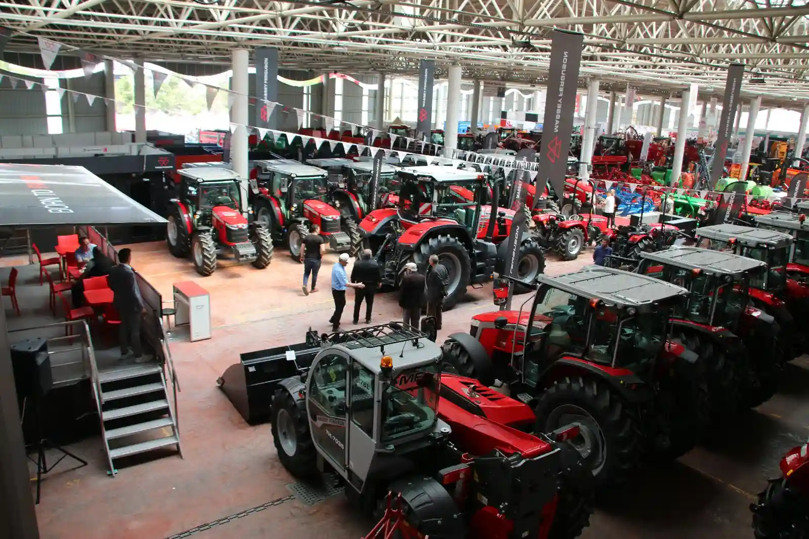 Kütahya 15. Tarım, Hayvancılık, Seracılık Ve Süt Endüstrisi Fuarı 250’Ye Yakın Marka Temsilcisi Ve 125’I Aşkın Firmanın Katılımıyla Başladı.4