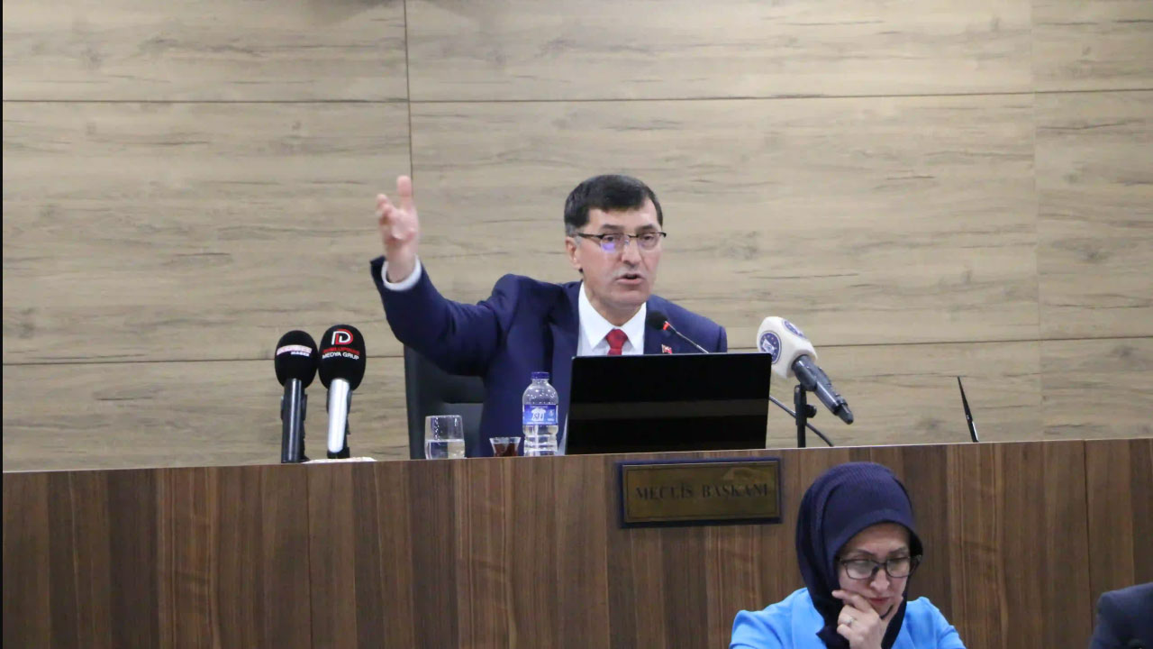 Kütahya Belediye Meclisi’nde “Işçi Çıkarma” Tartışması3