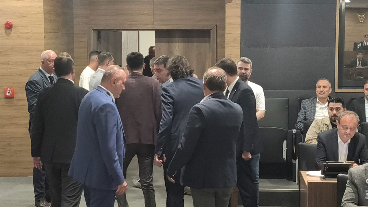 Kütahya Belediye Meclisi’nde “Işçi Çıkarma” Tartışması6