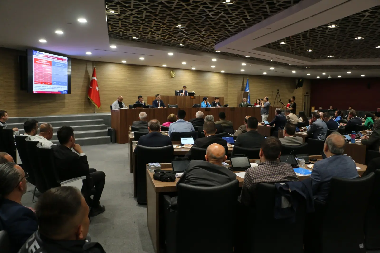 Kütahya Belediyesi’nde Işçi Çıkarmalar Devam Edecek-2