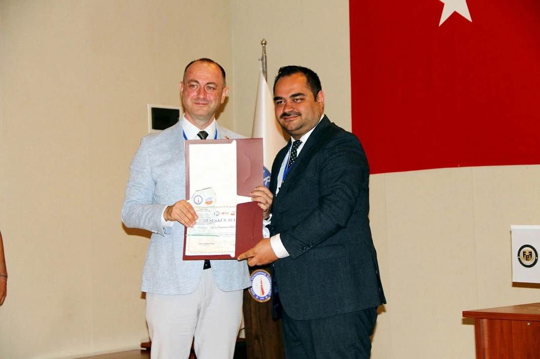 Kütahya Osb Müdürü Ergin, Kongrede Konuştu 2