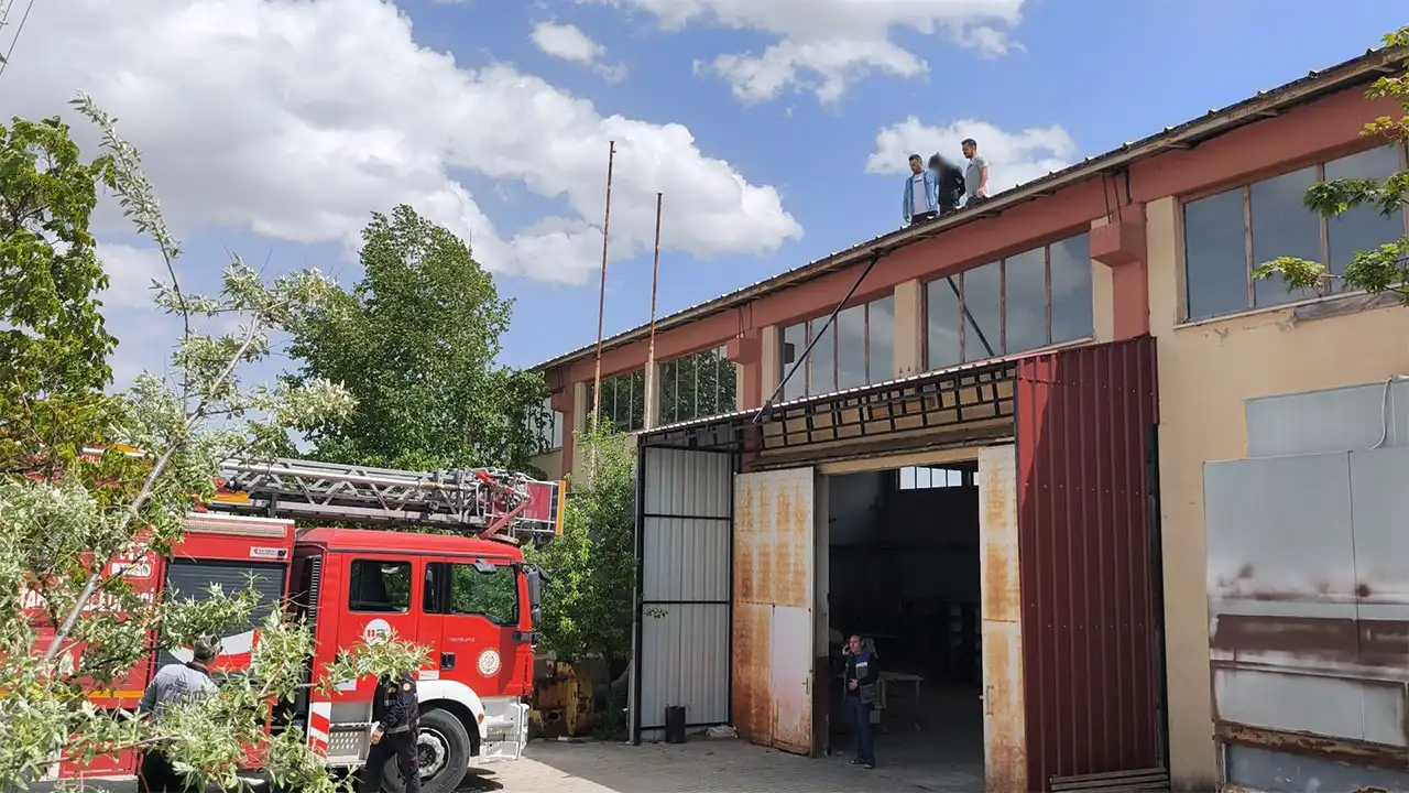 Kütahya Polisi Hırsızı Çatıda Yakaladı4