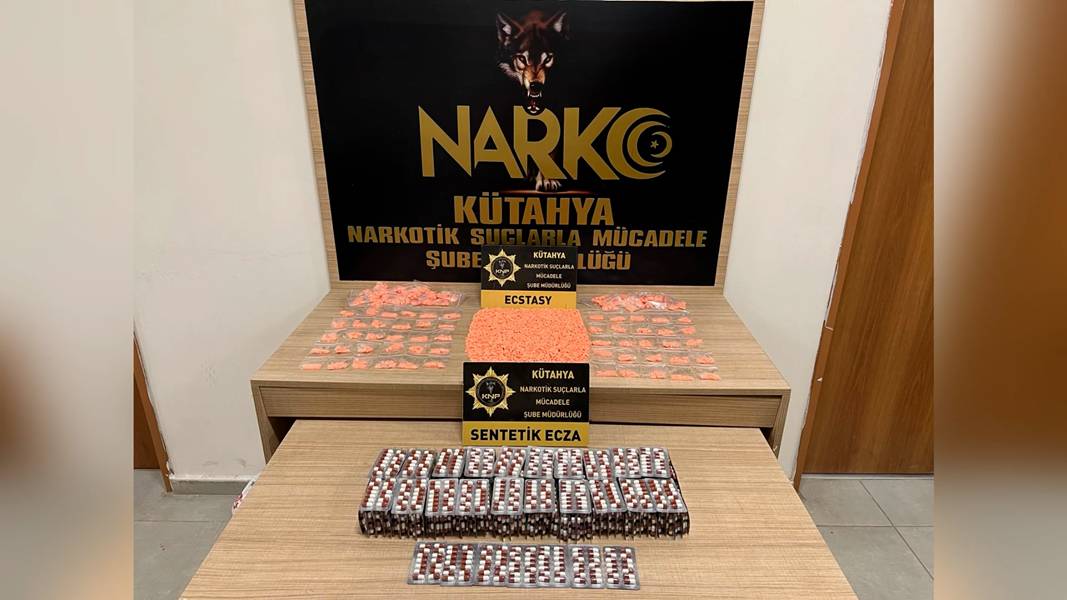 Kütahya Polisinden Silah Kaçakçılığı Çetesine Büyük Operasyon (1)