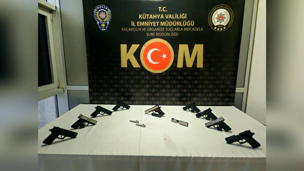 Kütahya Polisinden Silah Kaçakçılığı Çetesine Büyük Operasyon (5)