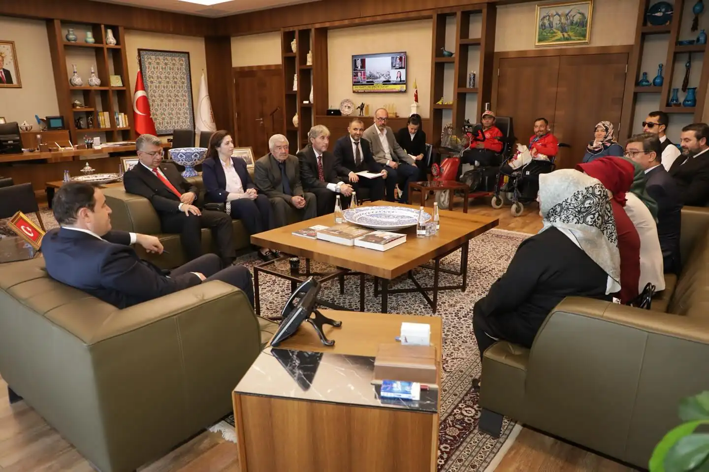 Kütahya Valisi Işın, Engelli Derneklerini Ağırladı 1