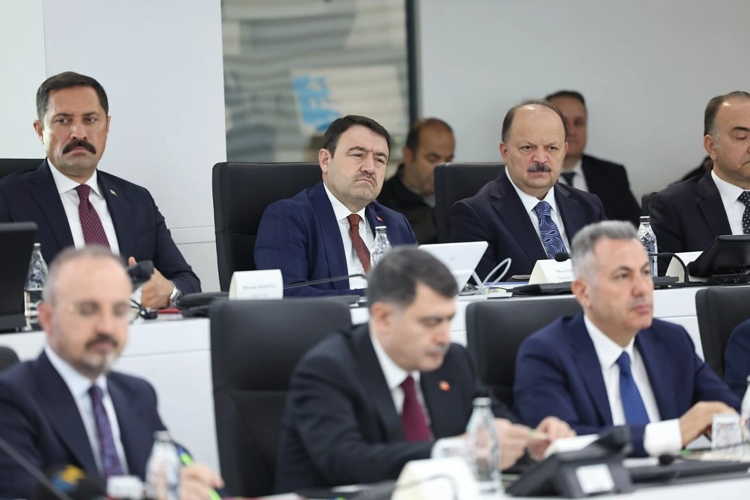 Kütahya Valisi Işın, Orman Yangını Tedbirleri Toplantısında 2