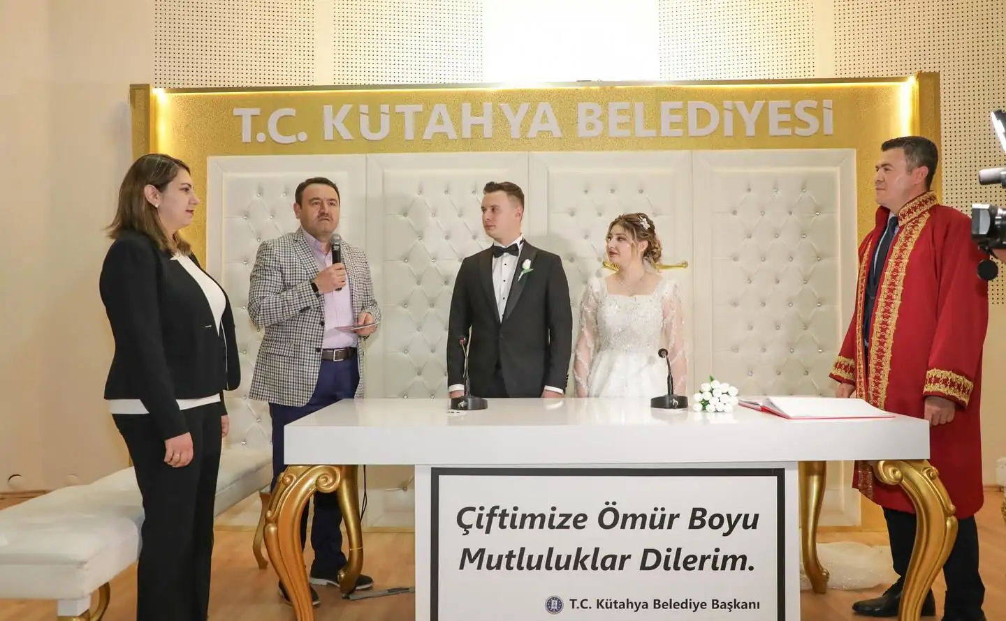 Kütahya Valisi Işın’dan Evlilik Tavsiyeleri 1