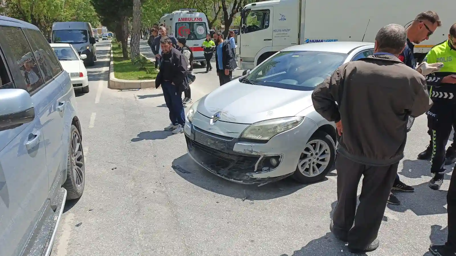 Kütahya’da Ara Yoldan Çıktı, Motosiklete Çarptı, 1 Yaralı (2)