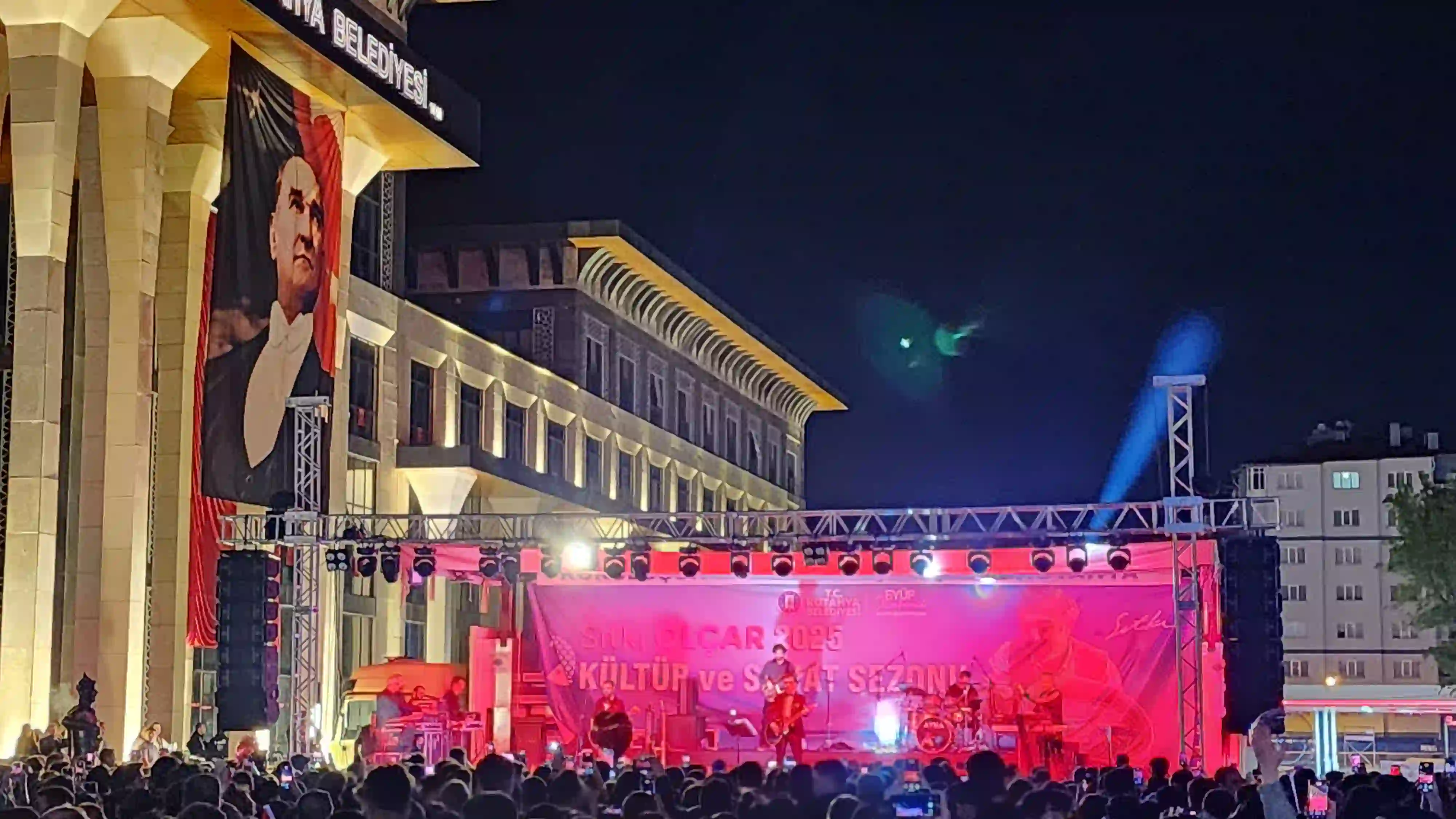 Kütahya’da Ayna Grubu Sevenleriyle Buluştu 1