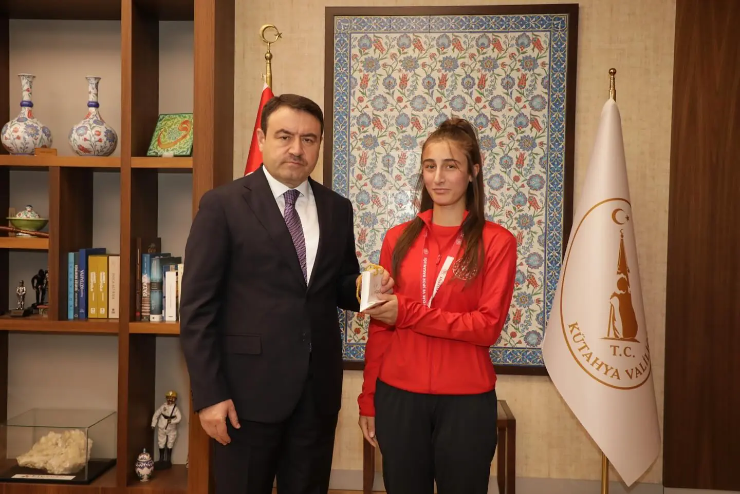 Kütahya’da Başarılı Öğrenciler Ödüllendirildi 1