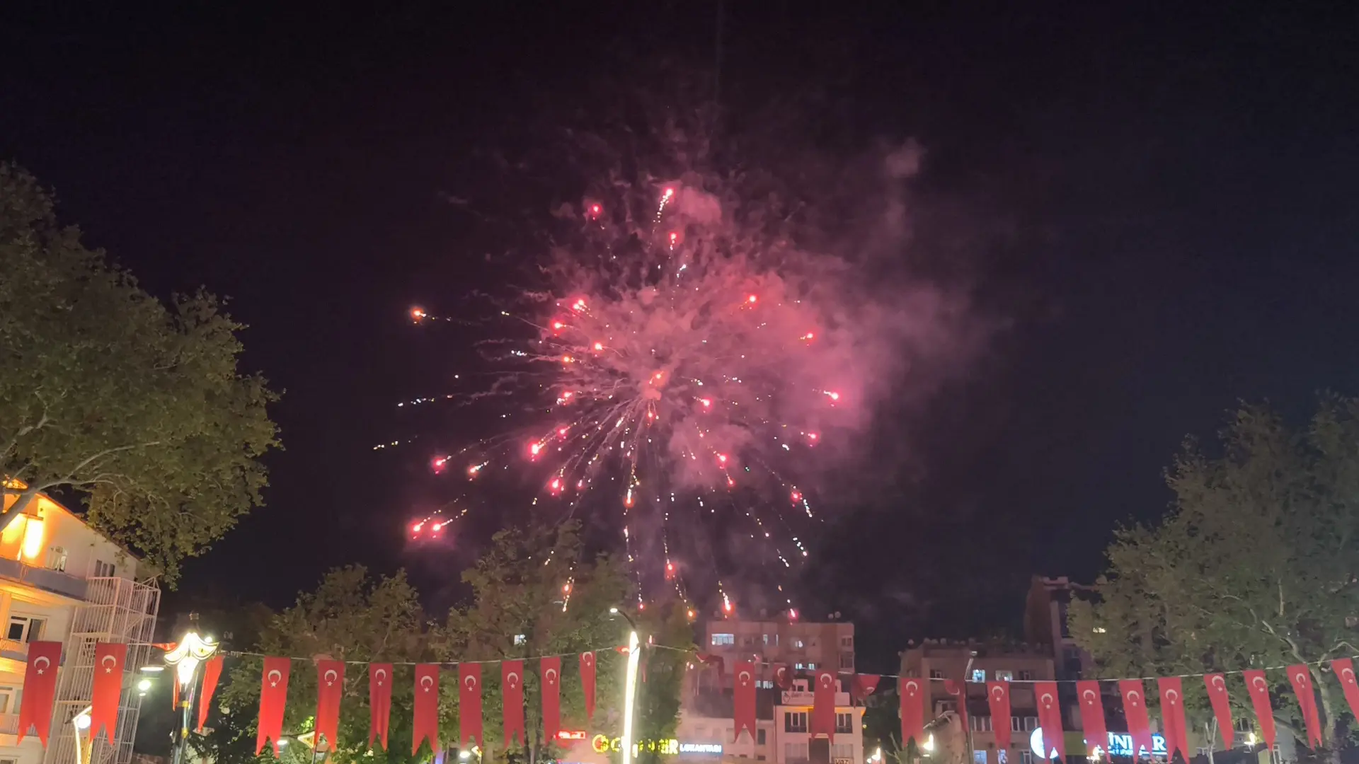 Kütahya’da Binlerce Taraftar Galatasaray’ın Şampiyonluğunu Kutladı