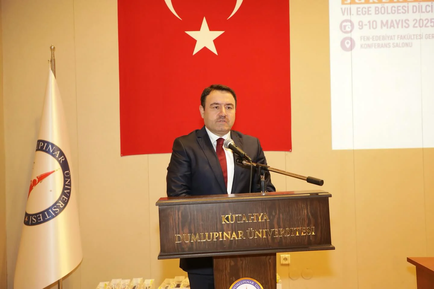 Kütahya’da Dilbilimciler Çalıştayda Buluştu 