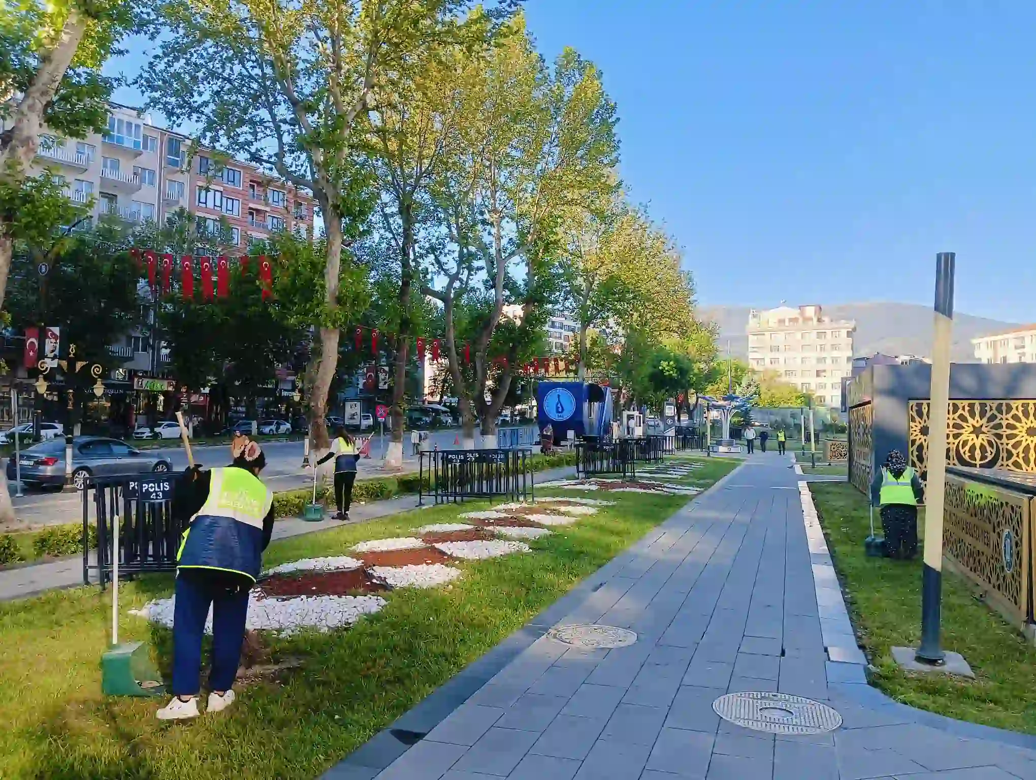 Kütahya’da Ekipler Işbaşında, Temizlik Tamam1