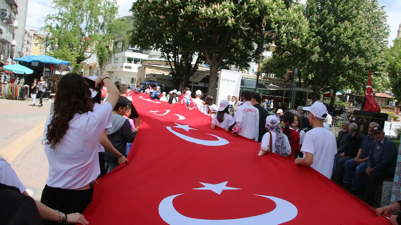 Kütahya’da Gençlik Haftası Kortej Yürüyüşüyle Başladı 4