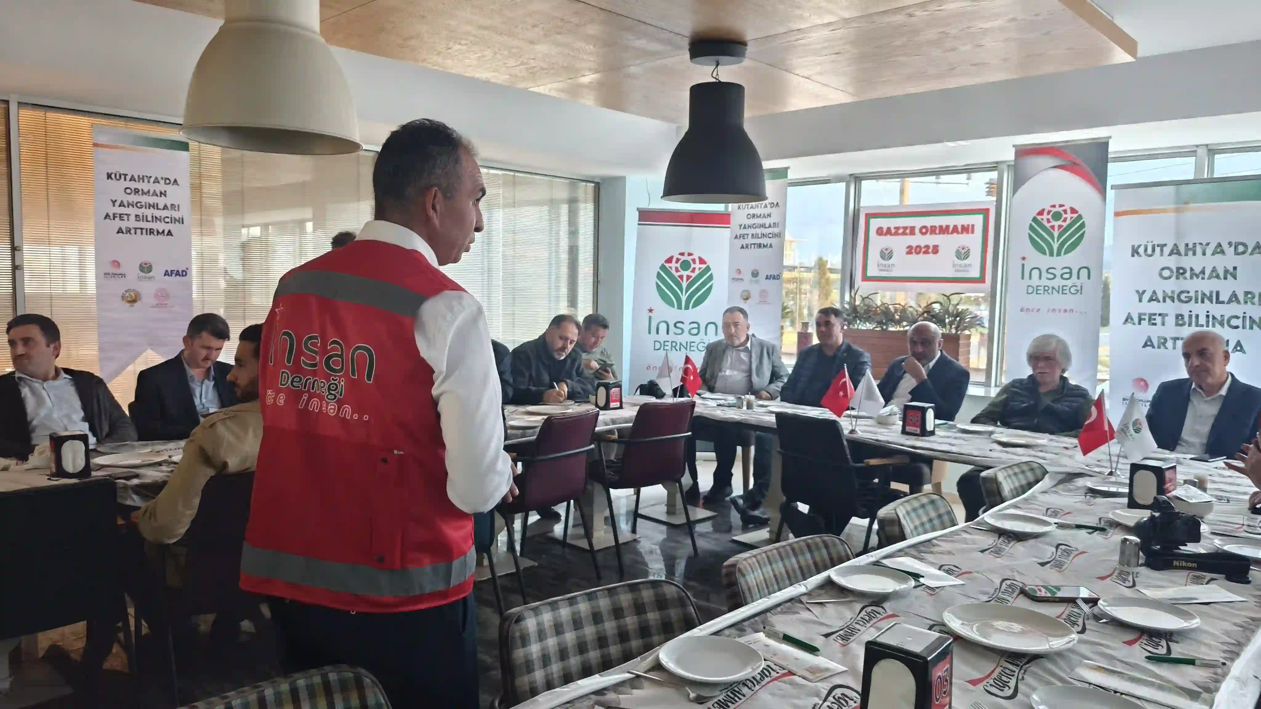 Kütahya’da İnsan Derneği, Projede Bin Öğrenciye Ulaştı