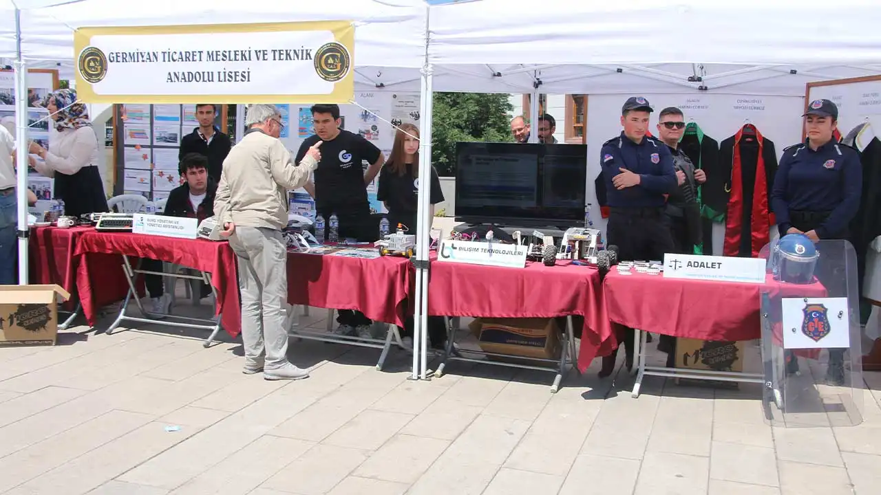 Kütahya’da Meslek Liselerinden Bizi Tercih Edin Çağrısı4