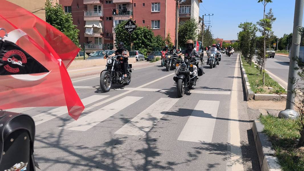 Kütahya’da Motosiklet Tutkunları 19 Mayıs Kortejinde Buluştu (7)