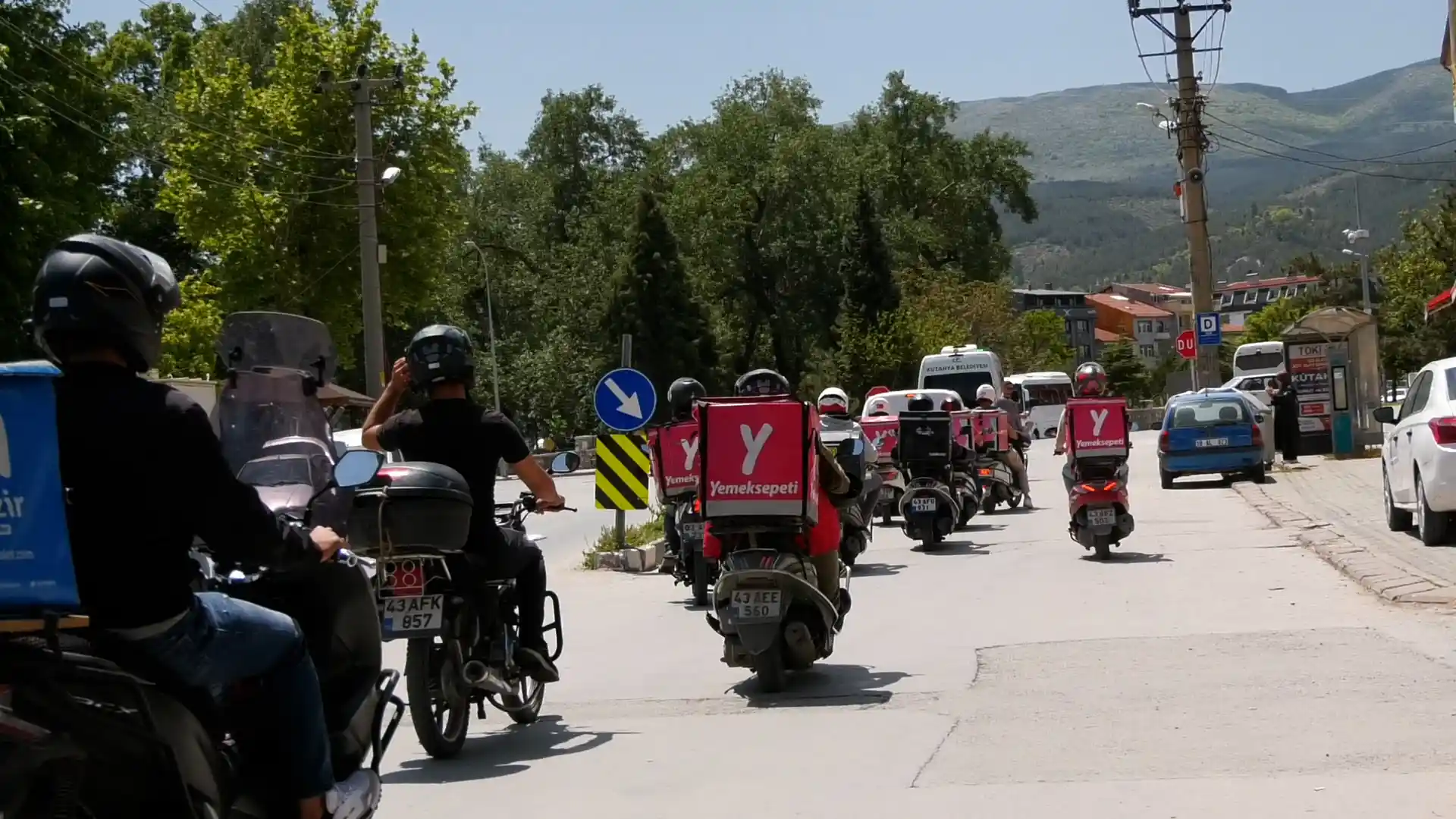Kütahya'da Motosikletin Çarptığı Motokurye Öldü
